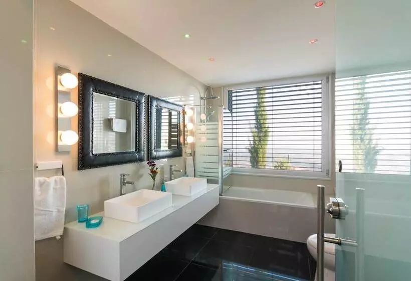 Panorama & Oceania Villas