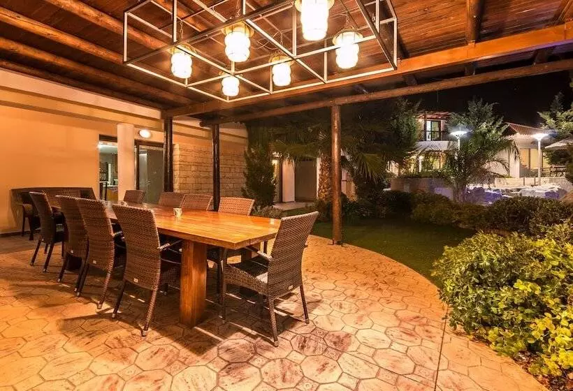 Panorama & Oceania Villas