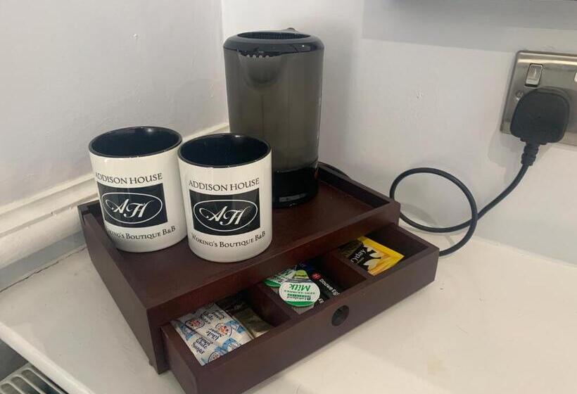 ペンション Addison House