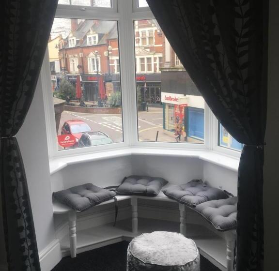 ペンション Addison House