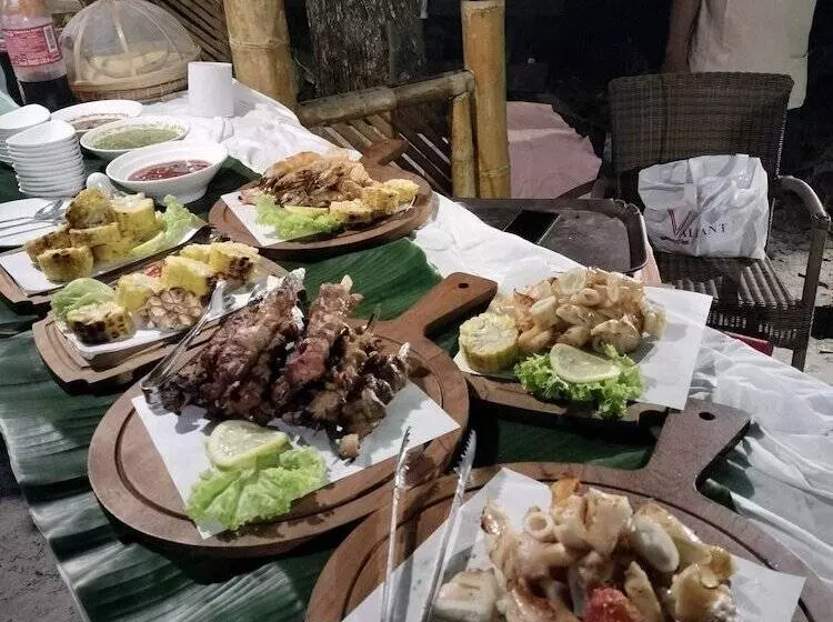 پانسیون Boulder Bay Eco Resort   Nga Khin Nyo Gyee Island