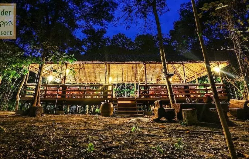 پانسیون Boulder Bay Eco Resort   Nga Khin Nyo Gyee Island