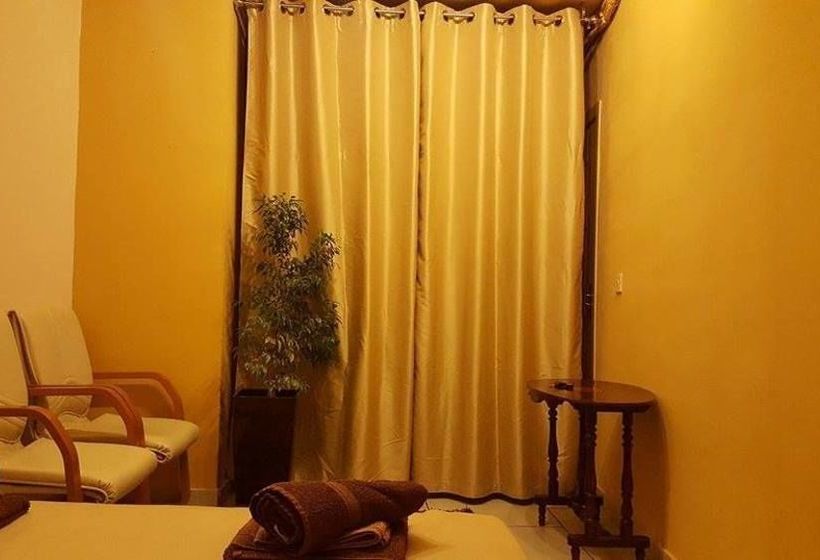 پانسیون Revive