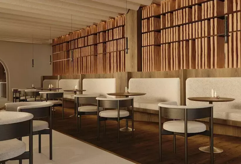 ホテル Eurostars Valladolid