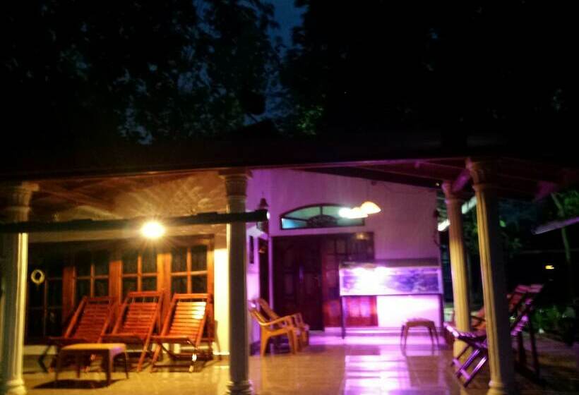 Greenwood Udawalawa Safari Resort