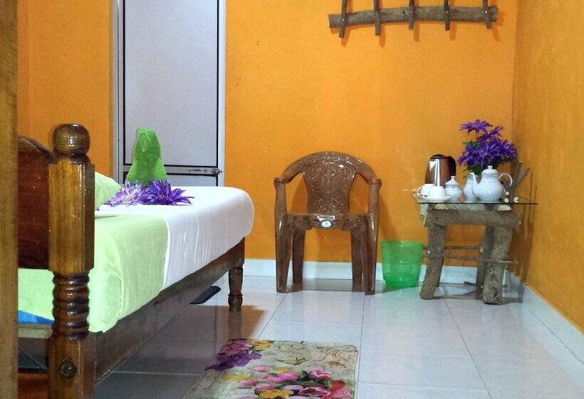 Greenwood Udawalawa Safari Resort