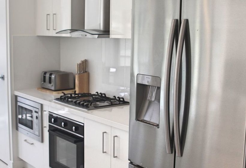 Holiday With A View Lowry Street