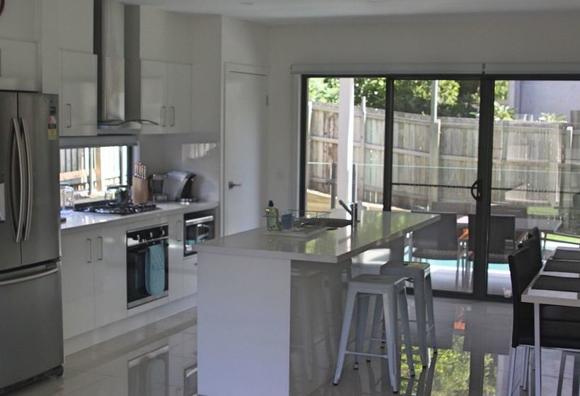 Holiday With A View Lowry Street