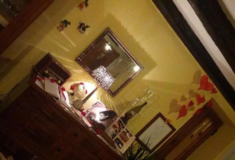 Hotelli Cascina Lavaroni