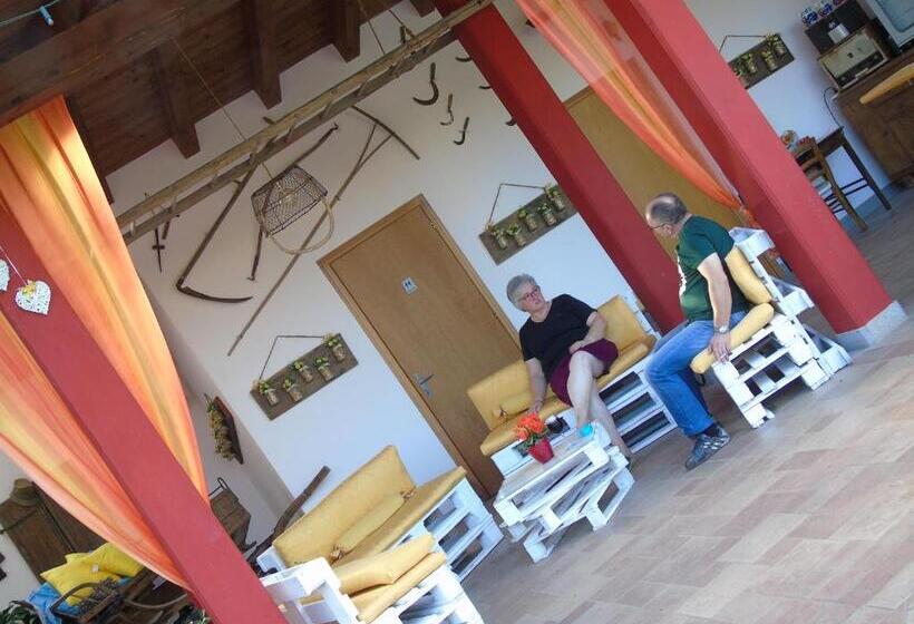 هتل Cascina Lavaroni