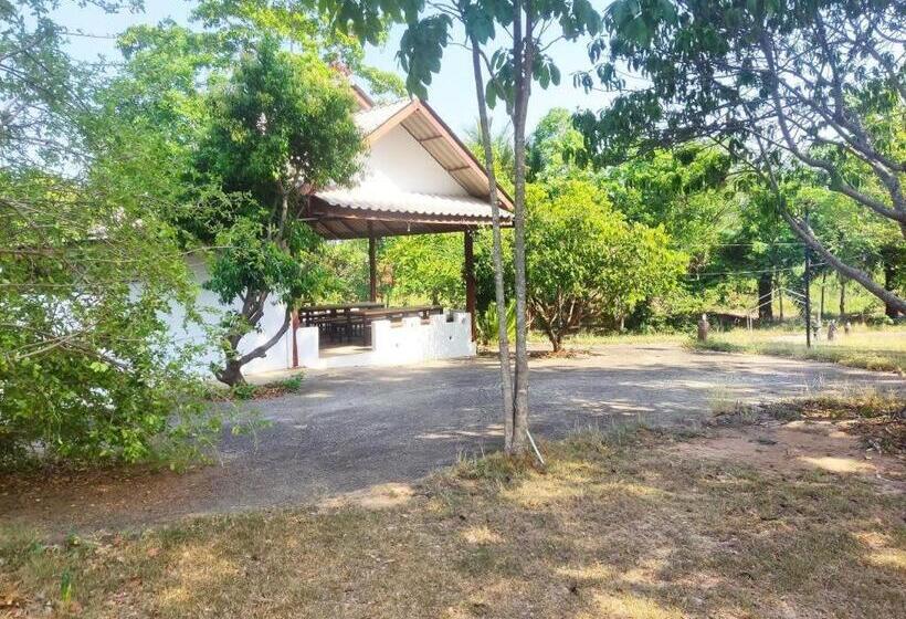 Hotel Banrai Pornsawun