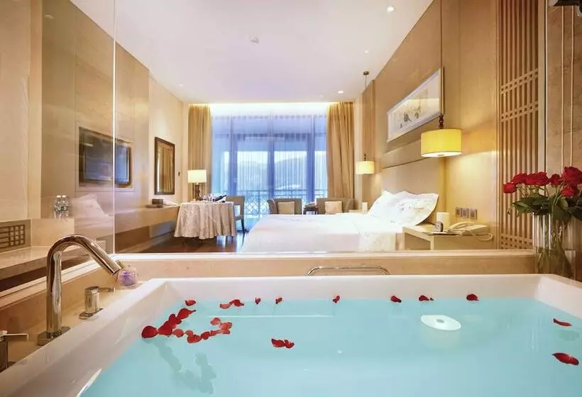 Hotelli Dahongpao Resort Wuyi Mountain