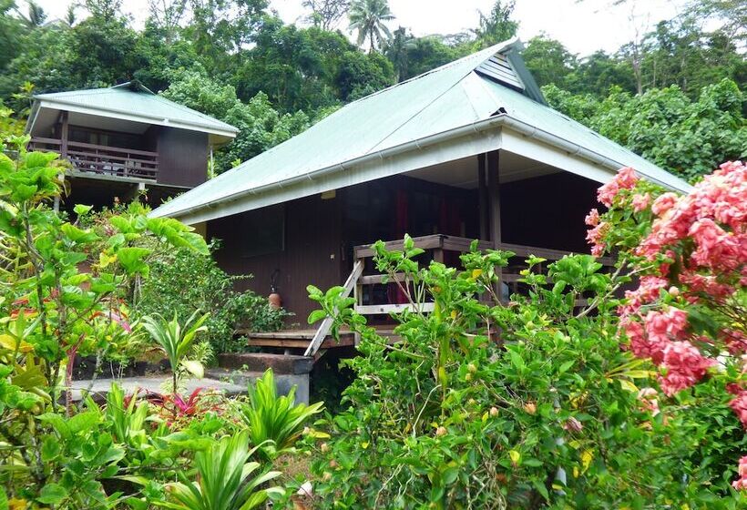 هتل Pension Te Maeva