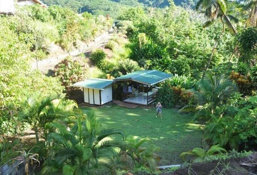 هتل Pension Te Maeva