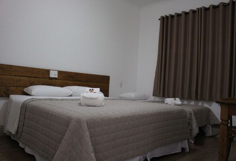 Otel Sagrados Corações