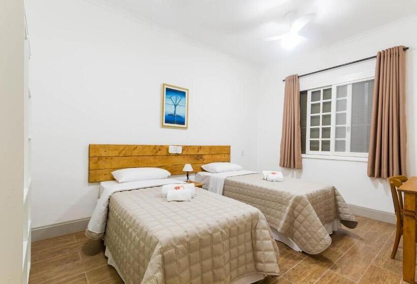 Otel Sagrados Corações