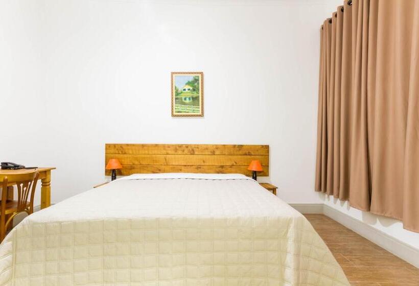 Otel Sagrados Corações