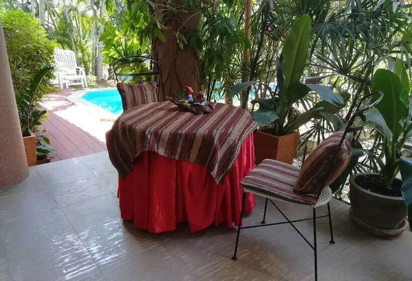 Hotelli Saku Boutique Homestay