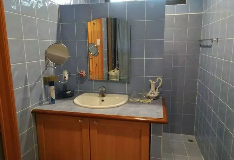 Hotelli Saku Boutique Homestay