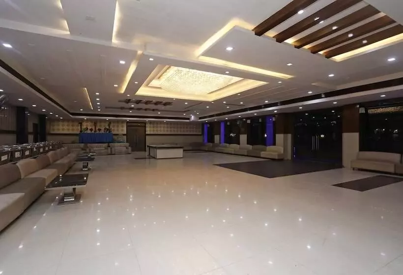 ホテル O Subhadra Residency
