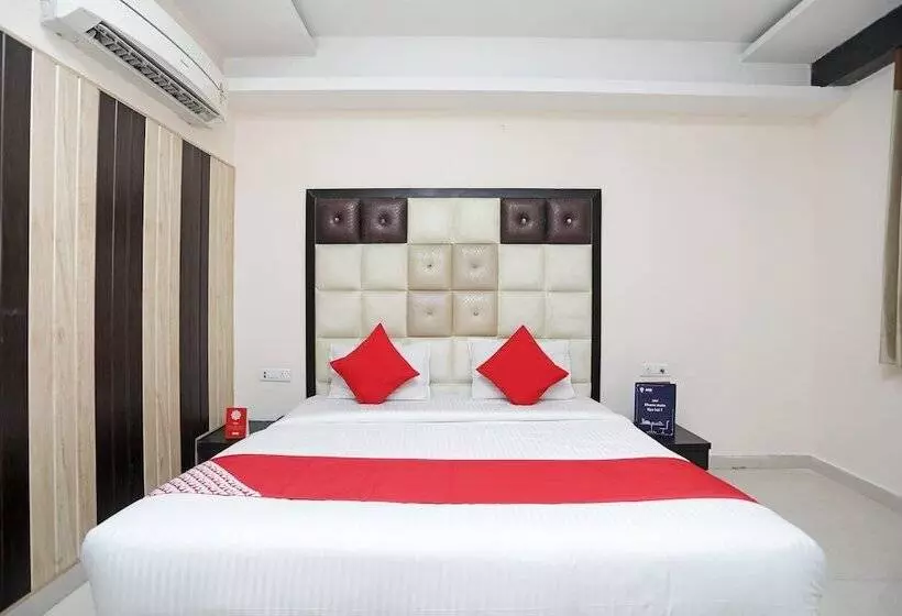 ホテル O Subhadra Residency