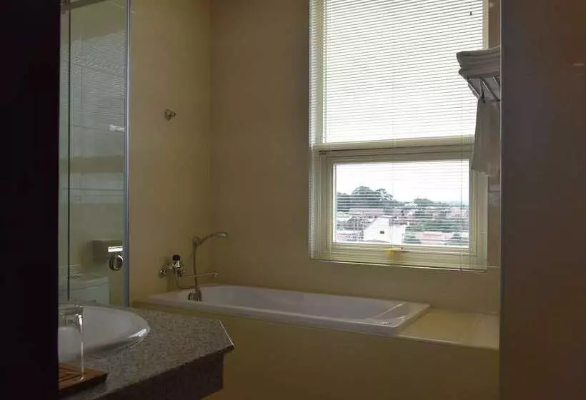 ホテル The Park Vientiane