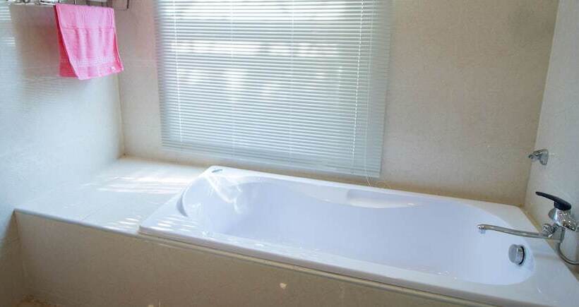 בית מלון כפרי The Park Vientiane