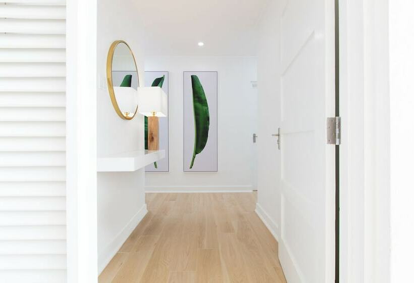 Mullins Grove Luxury Apartments