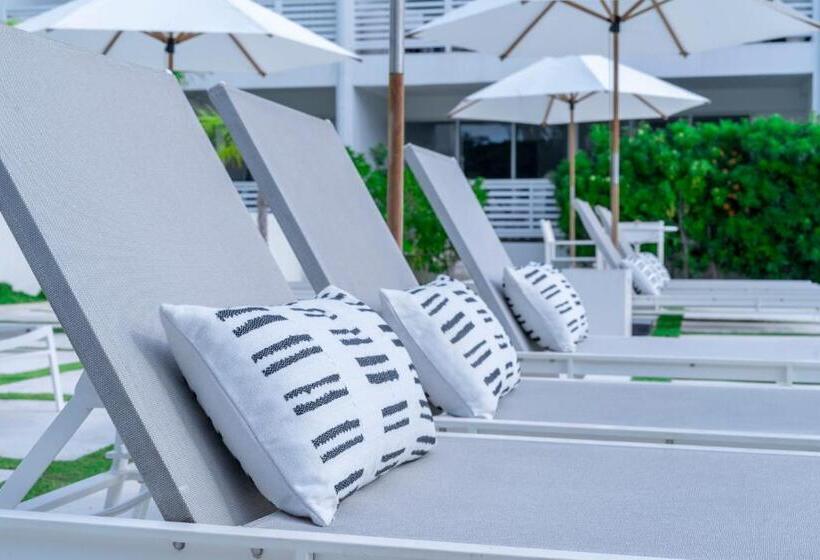 Mullins Grove Luxury Apartments