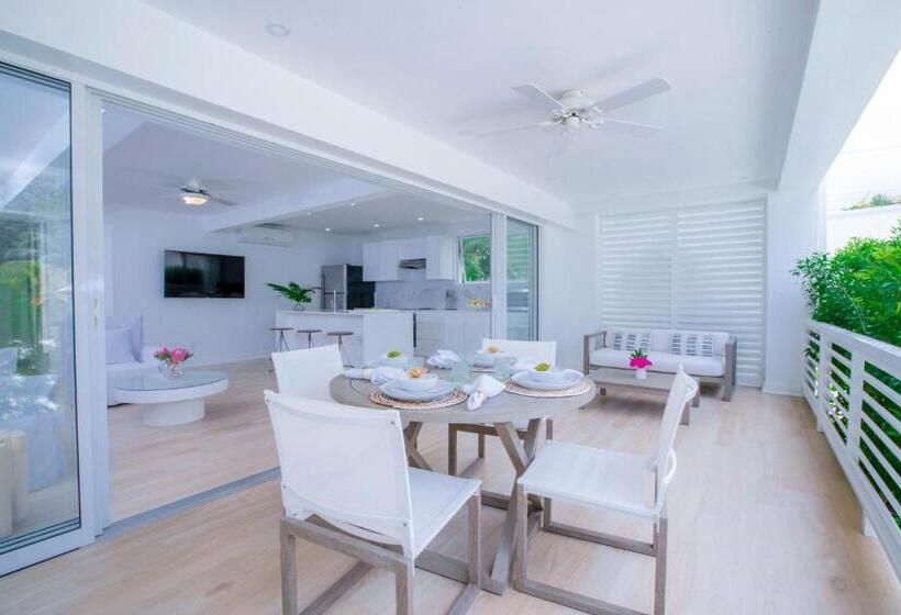 Mullins Grove Luxury Apartments