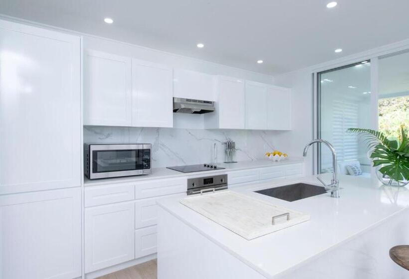 Mullins Grove Luxury Apartments