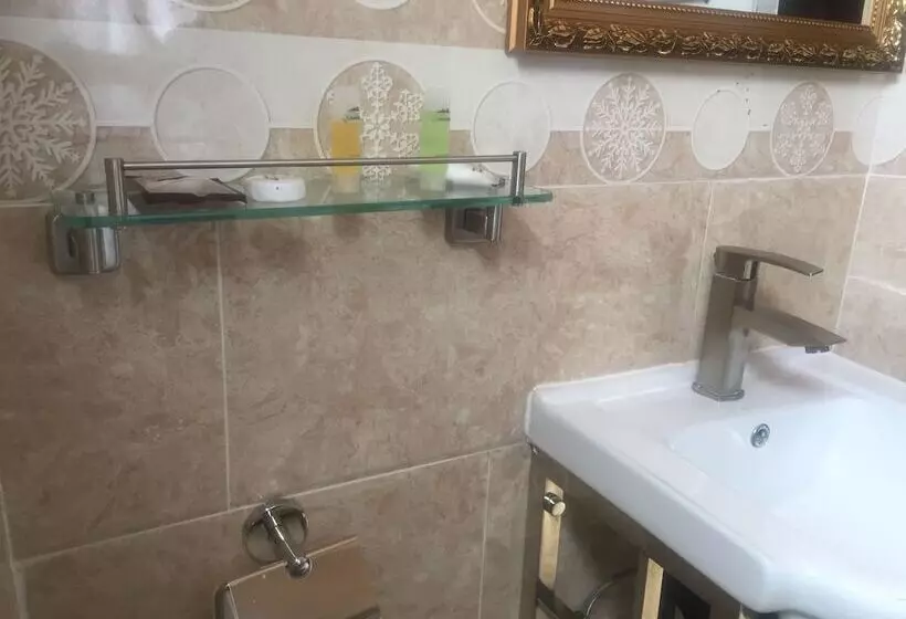 پانسیون Kings Palace Guest House