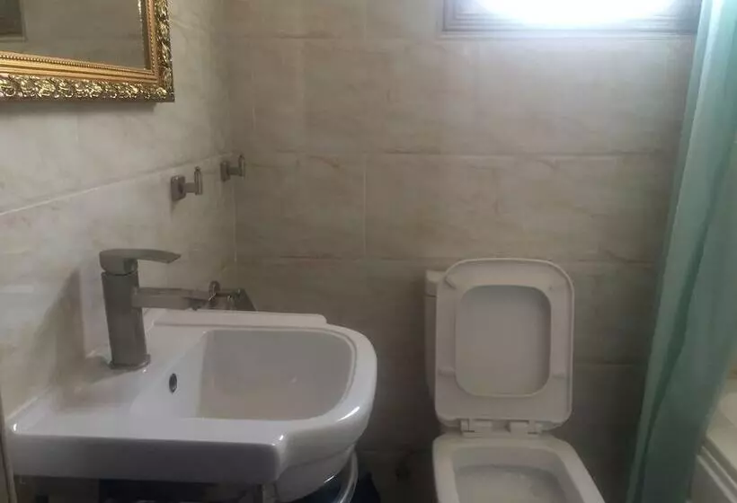 پانسیون Kings Palace Guest House