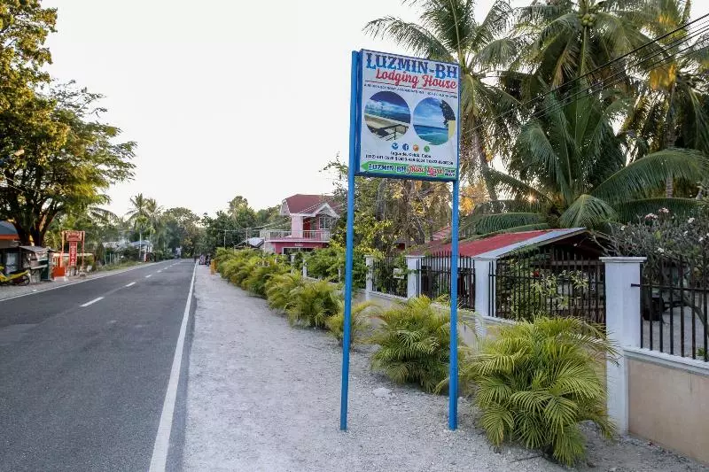 Majatalo Luzmin Bh  Pink House