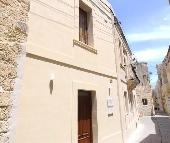 پانسیون My Travel House