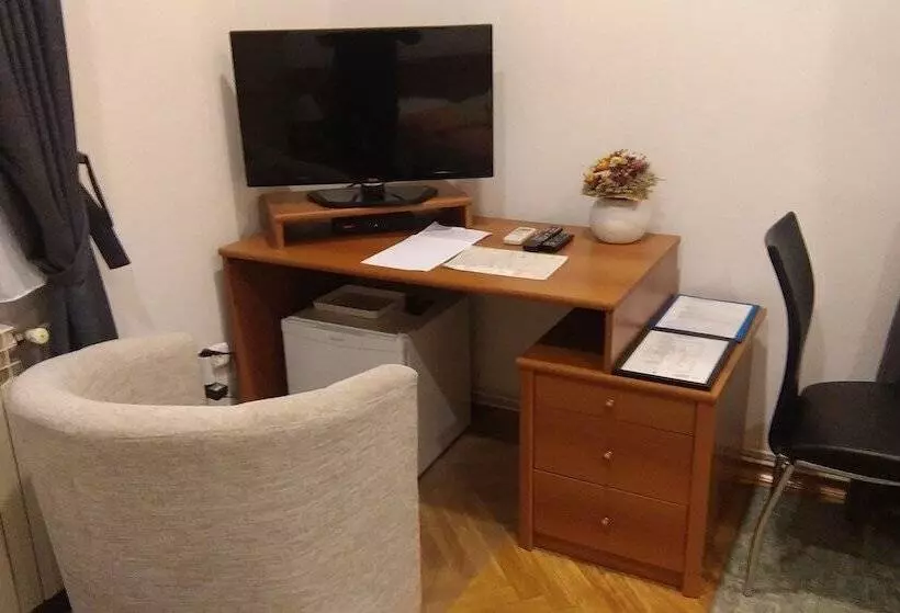 ペンション Rooms Europa