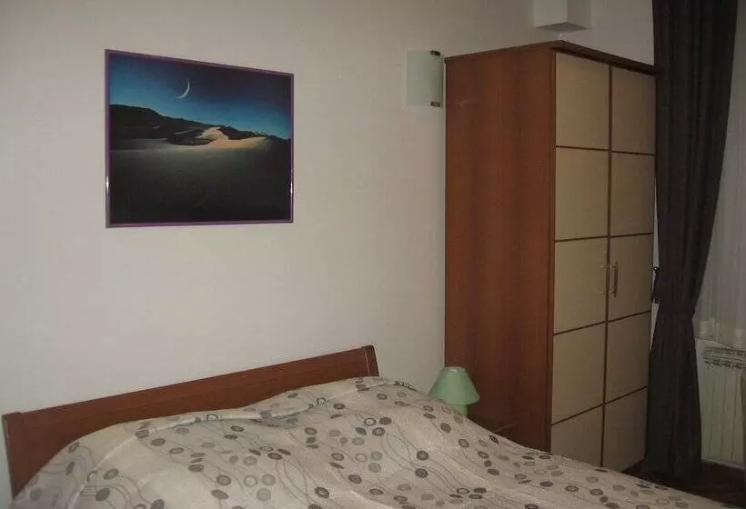 ペンション Rooms Europa