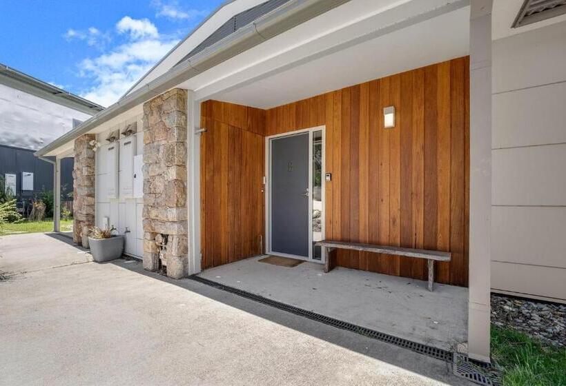 Stillwater Chalet B Amazing Lakefront 2br Chalet L Bbq L Gym L Tennis L Indoor Pool