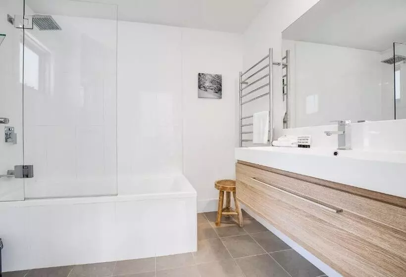 Stillwater Chalet B   Amazing Lakefront 2br Chalet L Bbq L Gym L Tennis L Indoor Pool