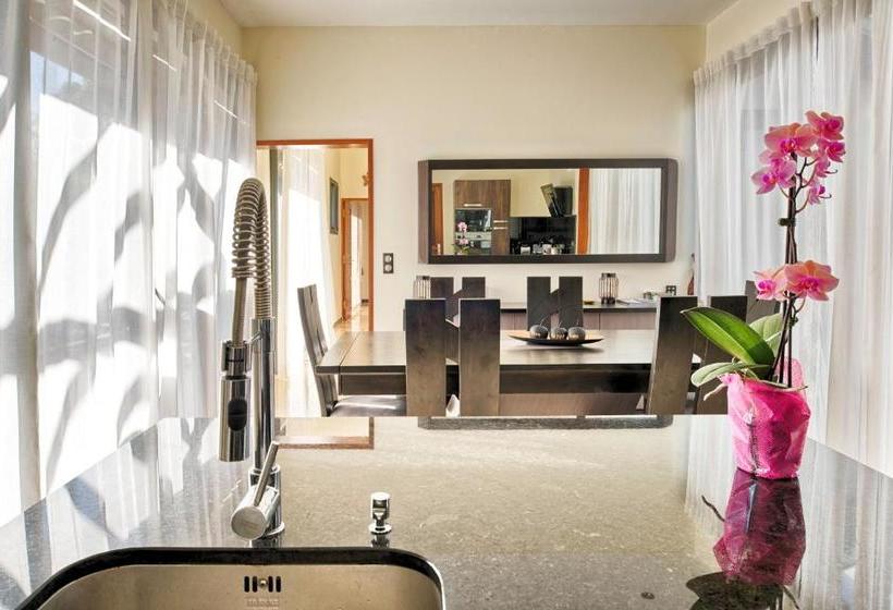 Villa Isis à L Entre Deux Avec Piscine Pour 7 Personnes