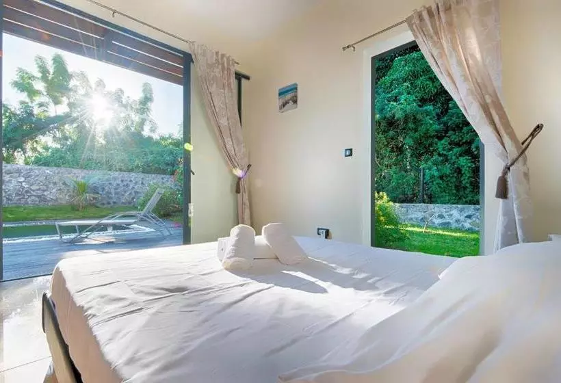 Villa Isis à L Entre Deux Avec Piscine Pour 7 Personnes