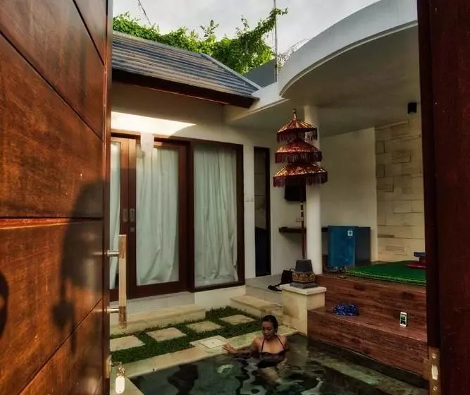 تختخواب و صبحانه Canang Gardens