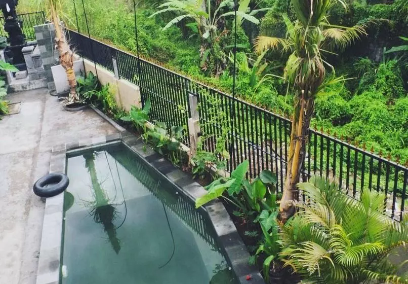 تختخواب و صبحانه Canang Gardens