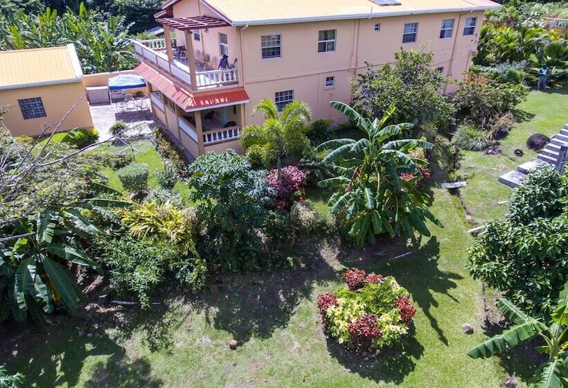 Clarenceville Villa Apartments