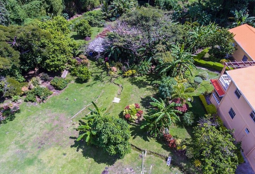 Clarenceville Villa Apartments