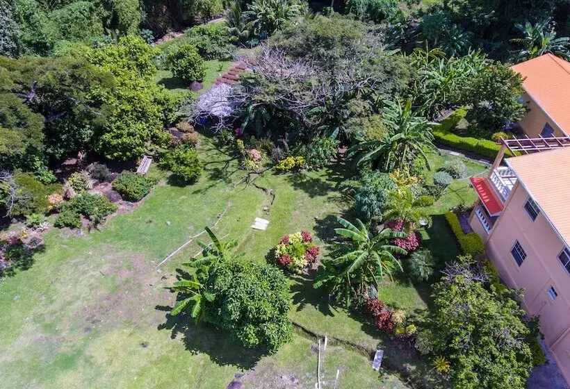 Clarenceville Villa Apartments