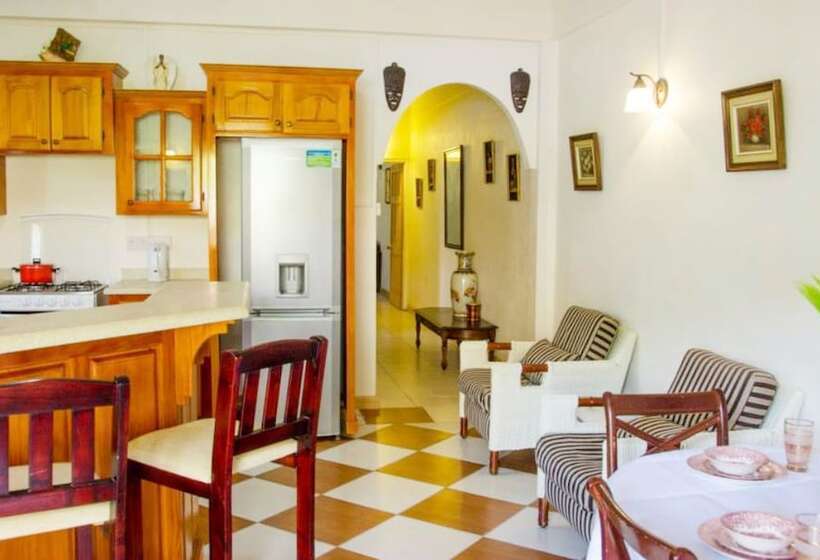 Clarenceville Villa Apartments