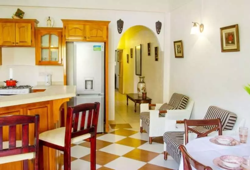 Clarenceville Villa Apartments