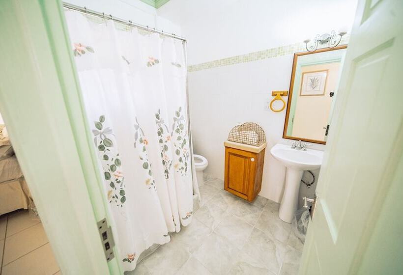 Clarenceville Villa Apartments