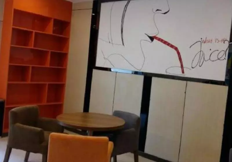 هتل 7 Days Premium